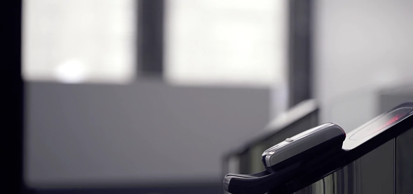 Commercial Automatic Door Locks Repair in Farmersville, CA