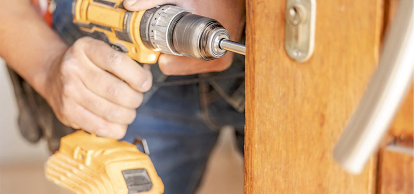 Emergency A1 Locksmith Services in Farmersville, California