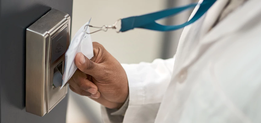 Commercial Locksmith For Rekey in Farmersville, CA