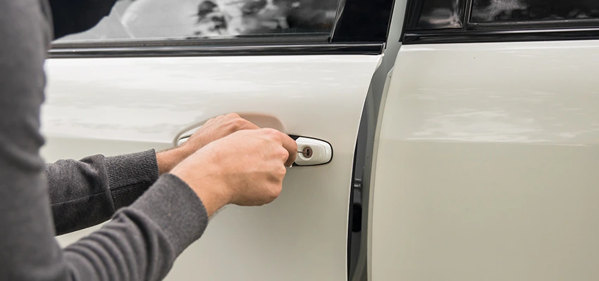 Unlock Car Door Service in Farmersville, CA